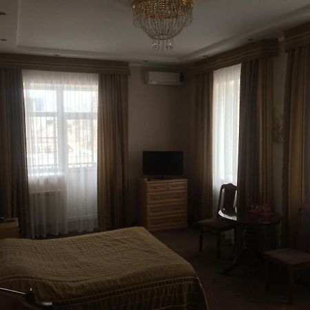 Altyn Adam Hotel Pawlodar Exterior foto